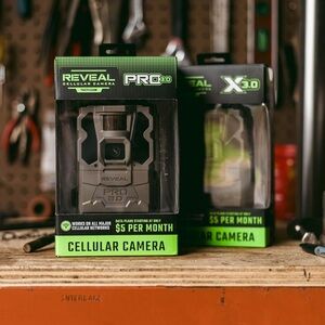 Reveal X 3.0 Cellular Camera - Black